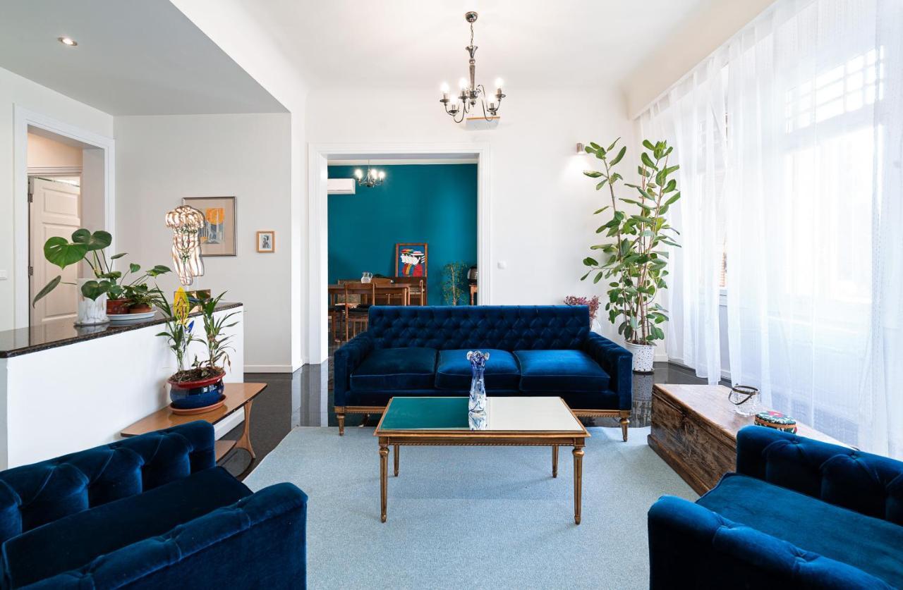 Spacious & Artistic Retro 2Bd Apt With Sauna أثينا المظهر الخارجي الصورة